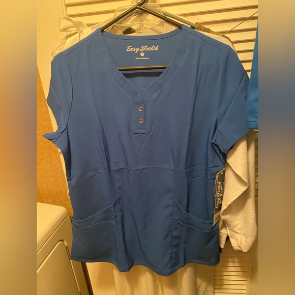 Scrubs for sale all royal 6 fig small tops, jannuu top xs, 2 easy stretch sets S - Picture 7 of 10
